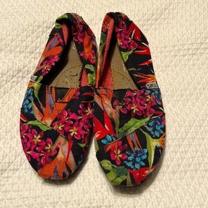 Toms tropical print